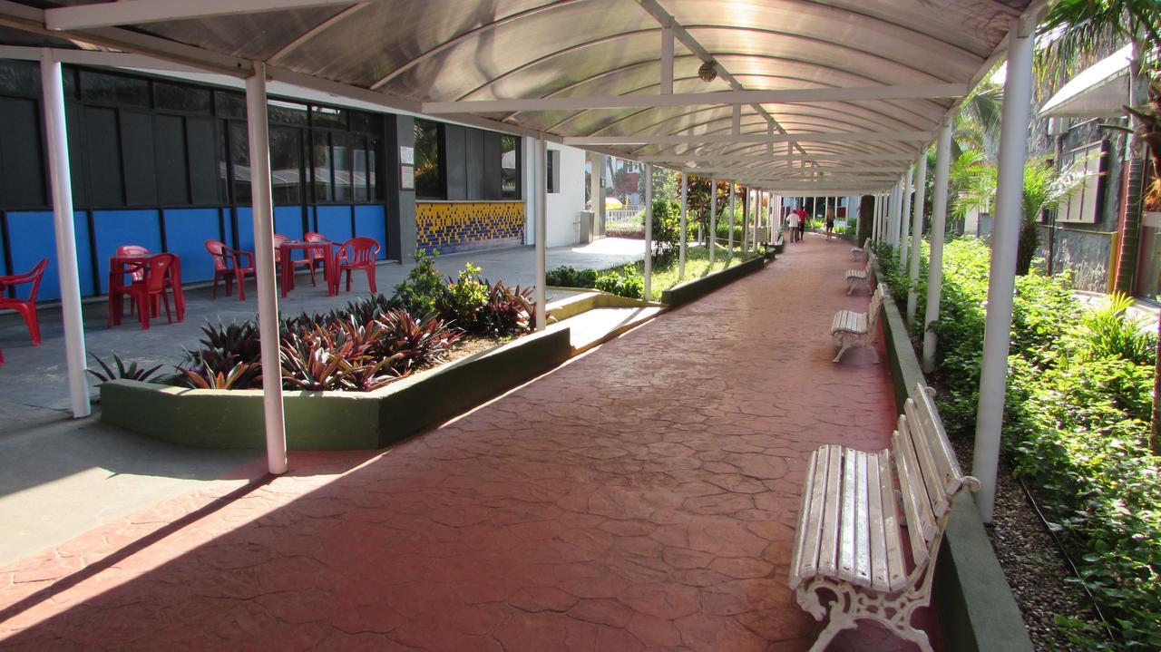 Hotel Satélite - Itanhaém Esterno foto